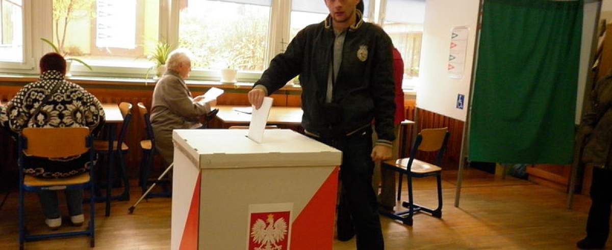 Głosowanie w wyborch parlamentarnych 2011, wybory prezydenckie 2020, https://creativecommons.org/licenses/by-sa/3.0/deed.pl