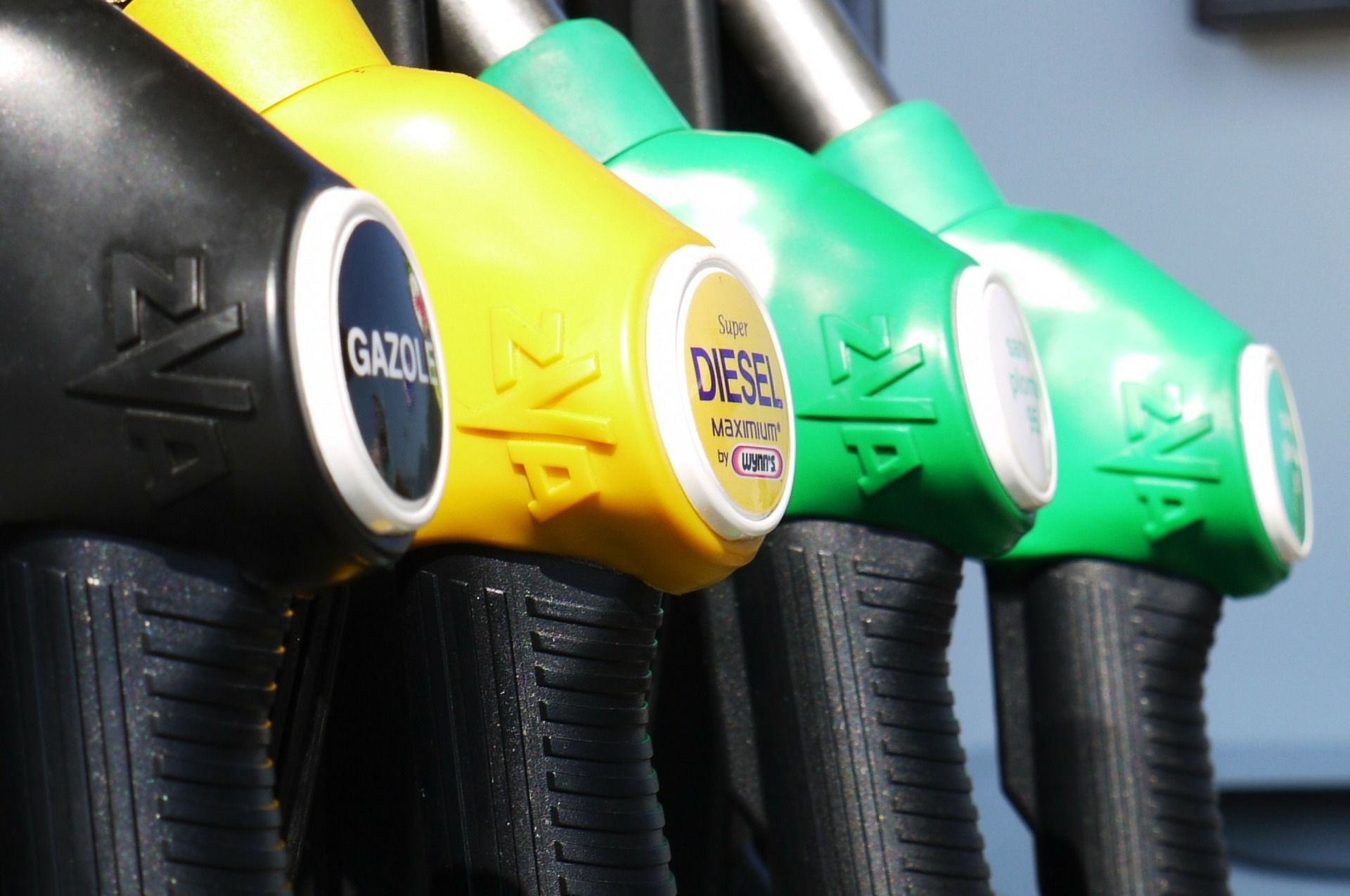 gasoline-g73437505e 1920