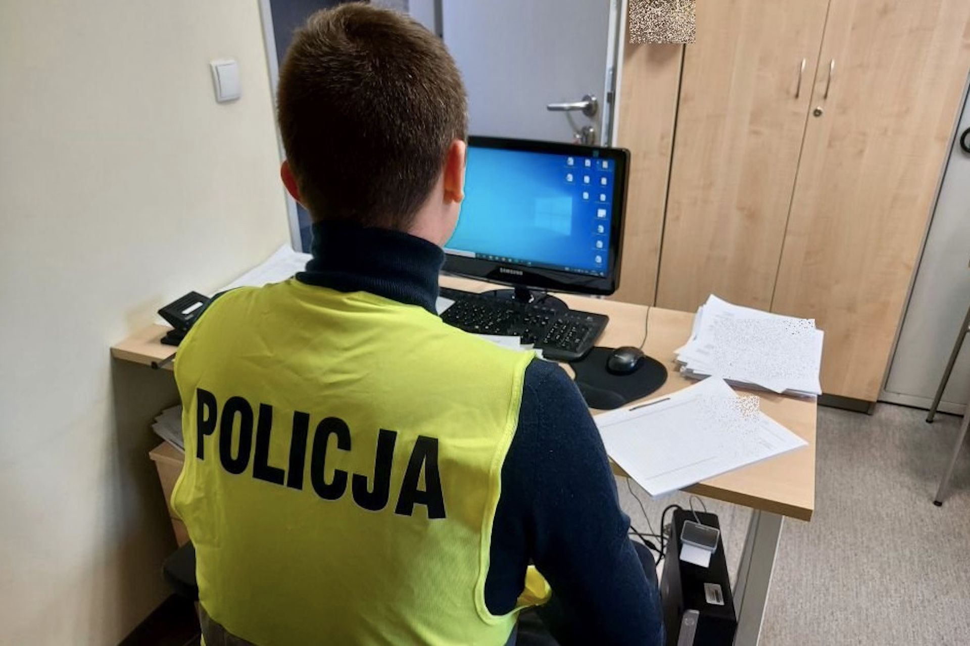 Koluszki: seniorka okradziona przez kobietę, która miała jej pomóc