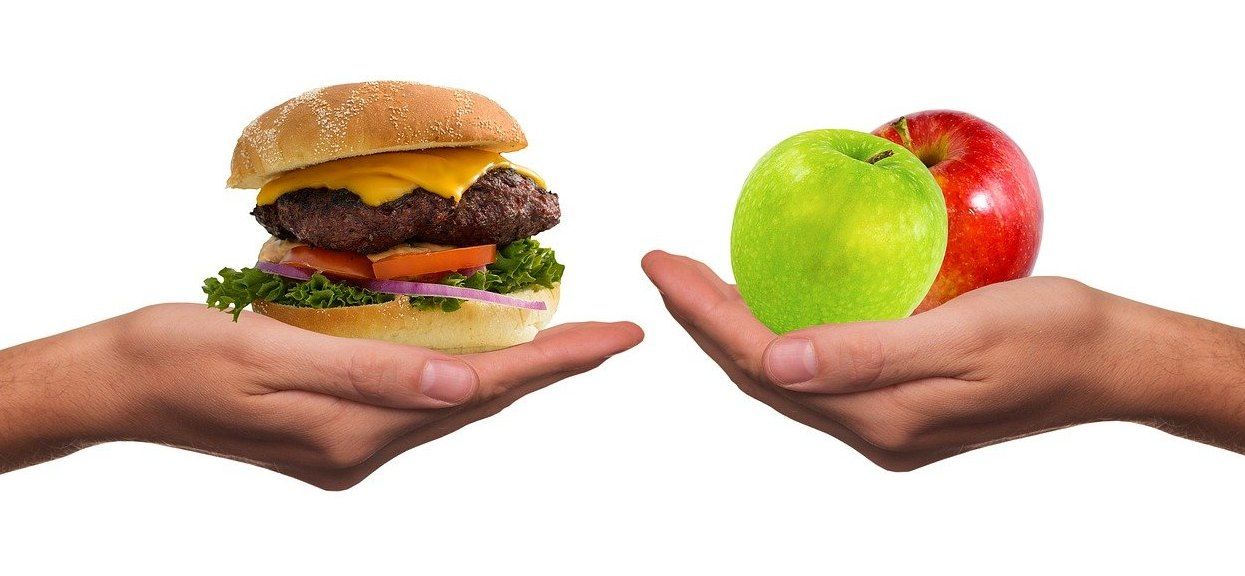 Dieta mamy karmiącej piersią co jeść, a czego absolutnie unikać?