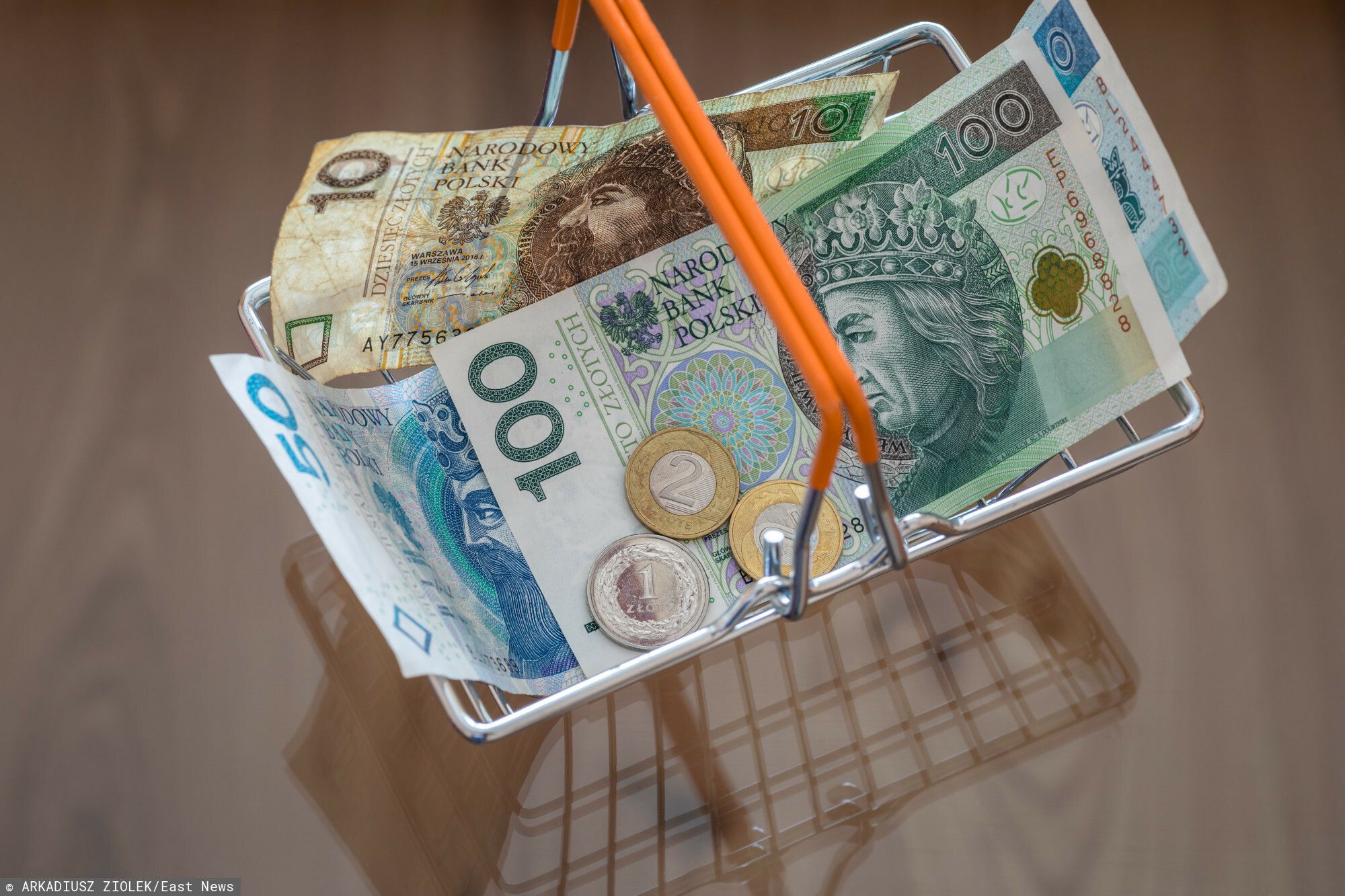 Według eksperta Banku Pekao, inflacja po chwilowym spadku utrzyma się na stałym wysokim poziomie. 