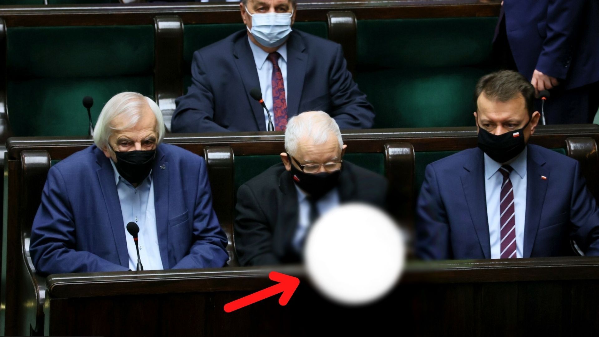 Nietypowe zachowanie Jarosława Kaczyńskiego w czasie wtorkowego posiedzenia Sejmu