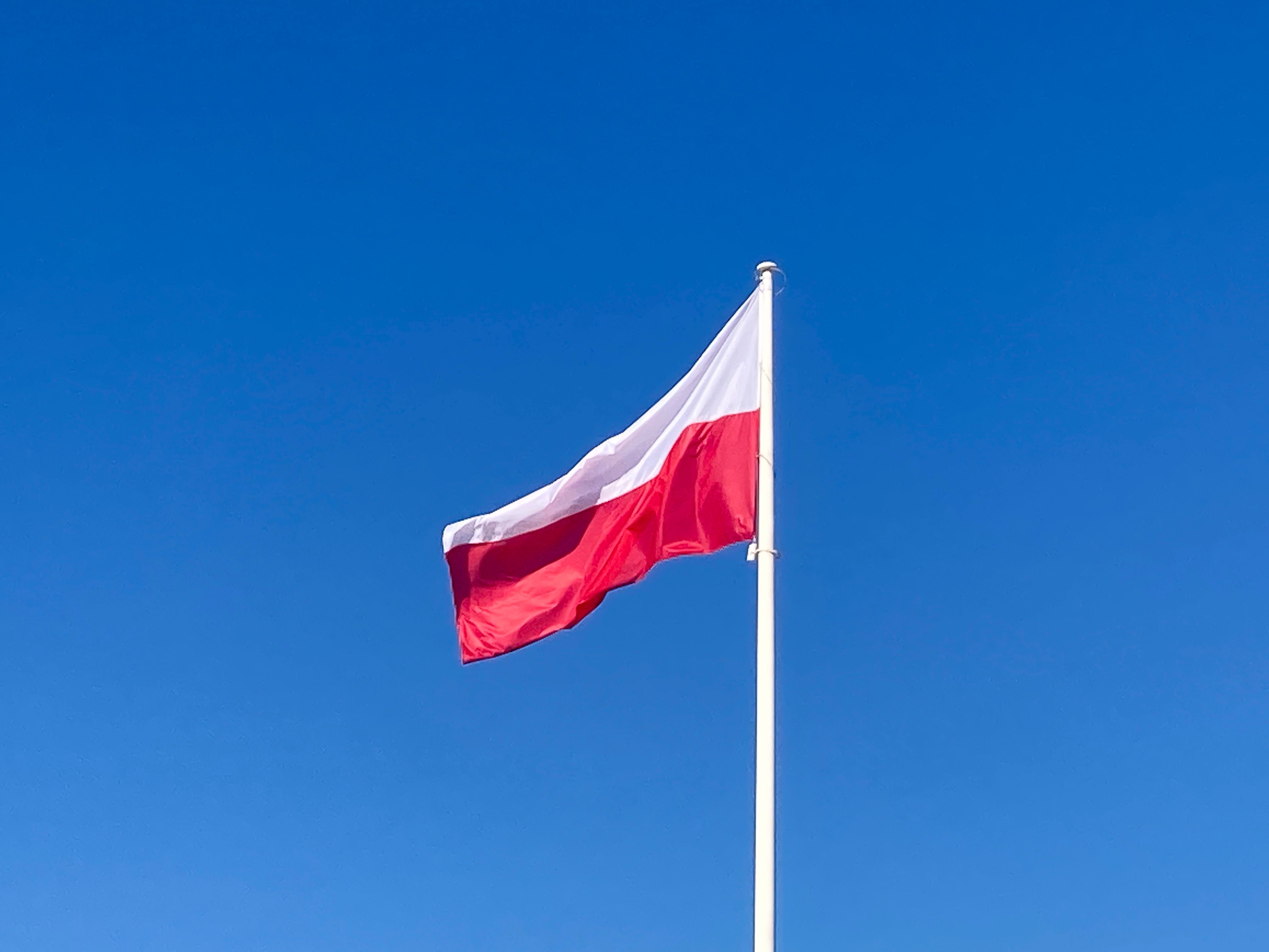 flaga-polska-biznesinfo