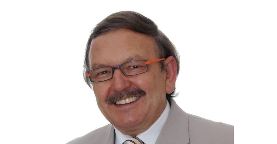 prof. dr hab. n. med. Romuald Olszański, specjalista dermatologii, alergologii, medycyny morskiej i tropikalnej