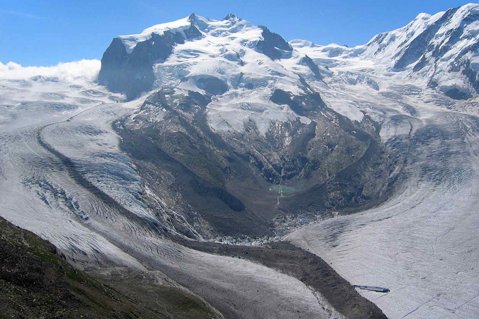 lawina w szwajcarskich Alpach zabiła 1 osobę