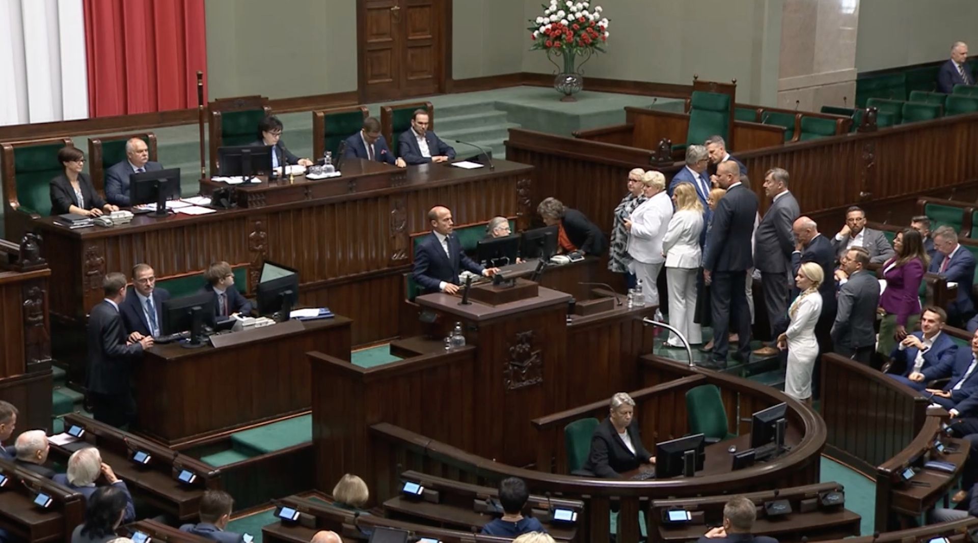 Awantura Podczas Pilnego Posiedzenie Sejmu Poszło O Inflację I Kpo Z Mównicy Padły Mocne 0828