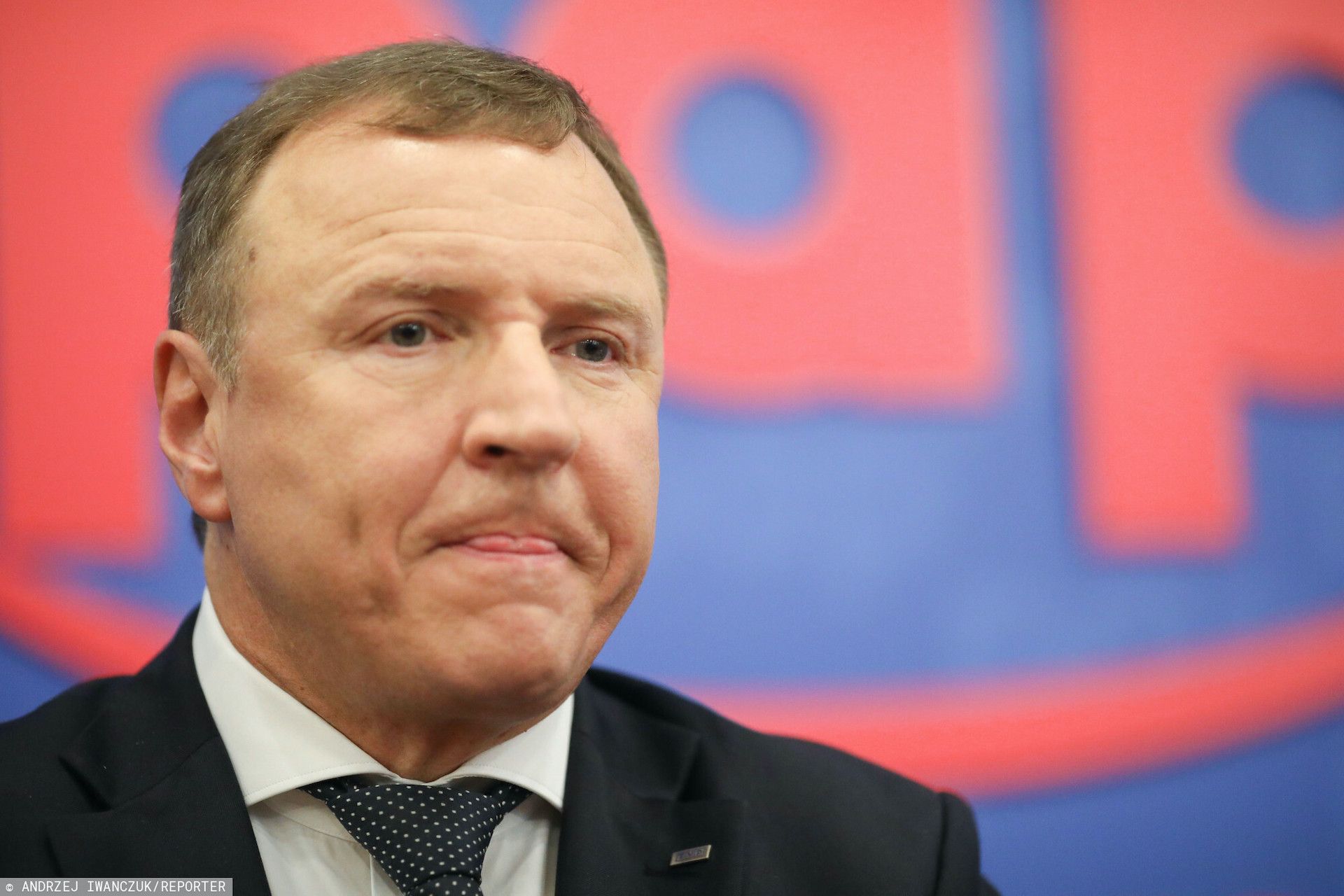 Lekarze i diagności zaskoczeni sprawą ozdrowieńca Jacka Kurskiego zakażonego koronawirusem
