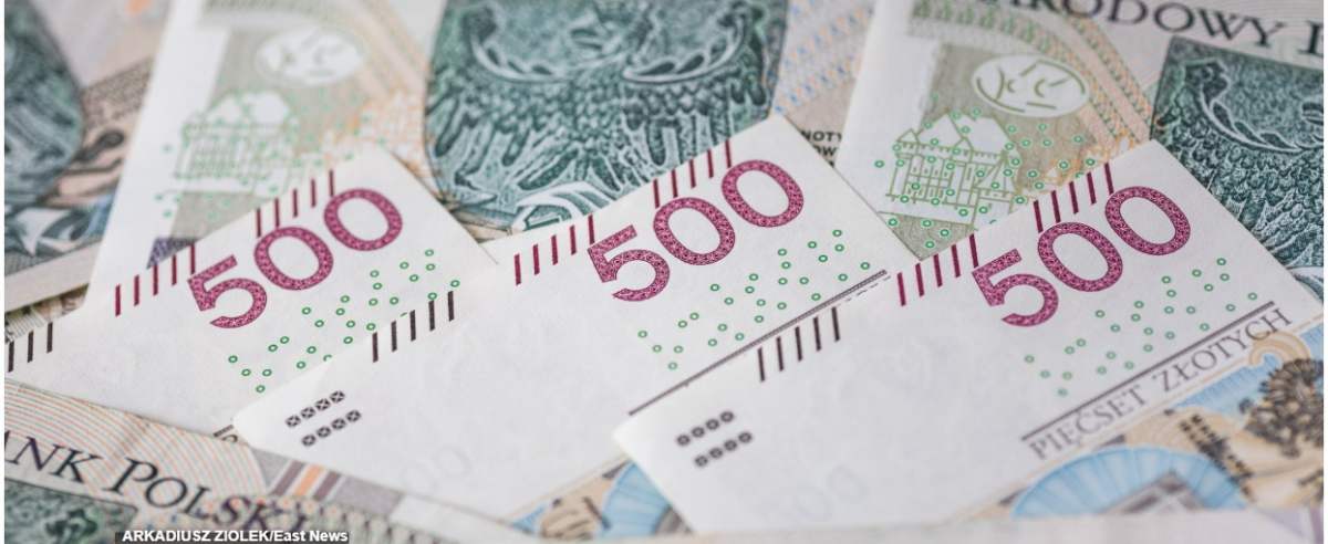 fot: Arkadiusz Ziolek/ East News. 17.04.2020. n/z Polskie banknoty 500 zl.
