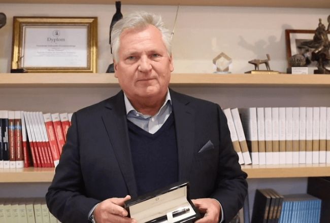 ALEKSANDER KWAŚNIEWSKI