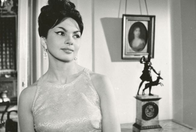 EWA KRZYŻEWSKA