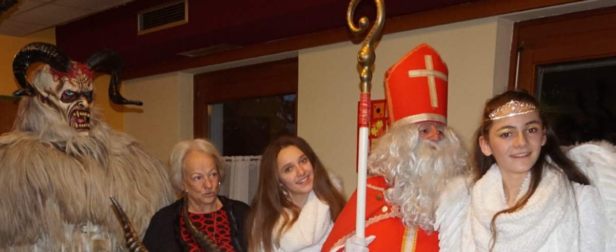 święta najdziwniejsza tradycja