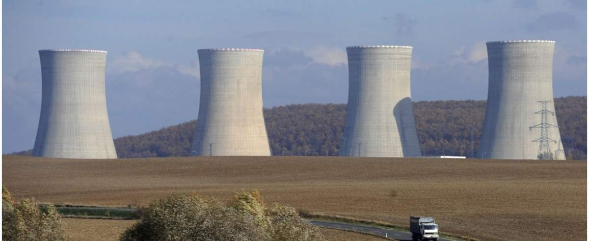 Steam cooling towers of the Mochovce nuclear power plant are seen on November 3, 2008 in southern of Slovakia between the towns of Nitra and Levice. The Slovak unit of the Italian firm Enel SpA started the construction of two new reactors at the Mochovce 