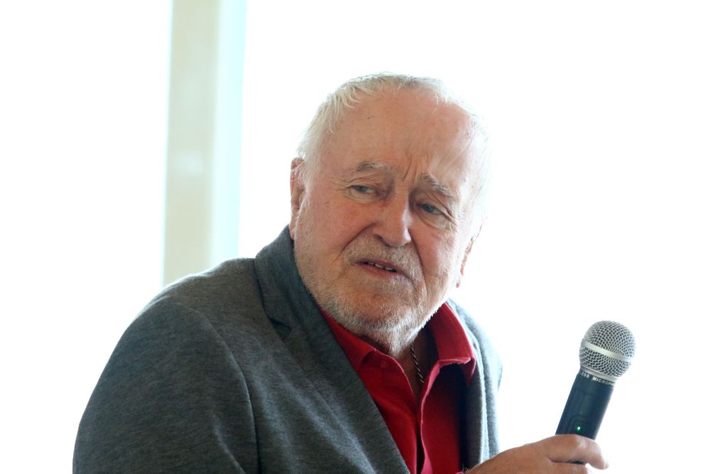 Jan Nowicki